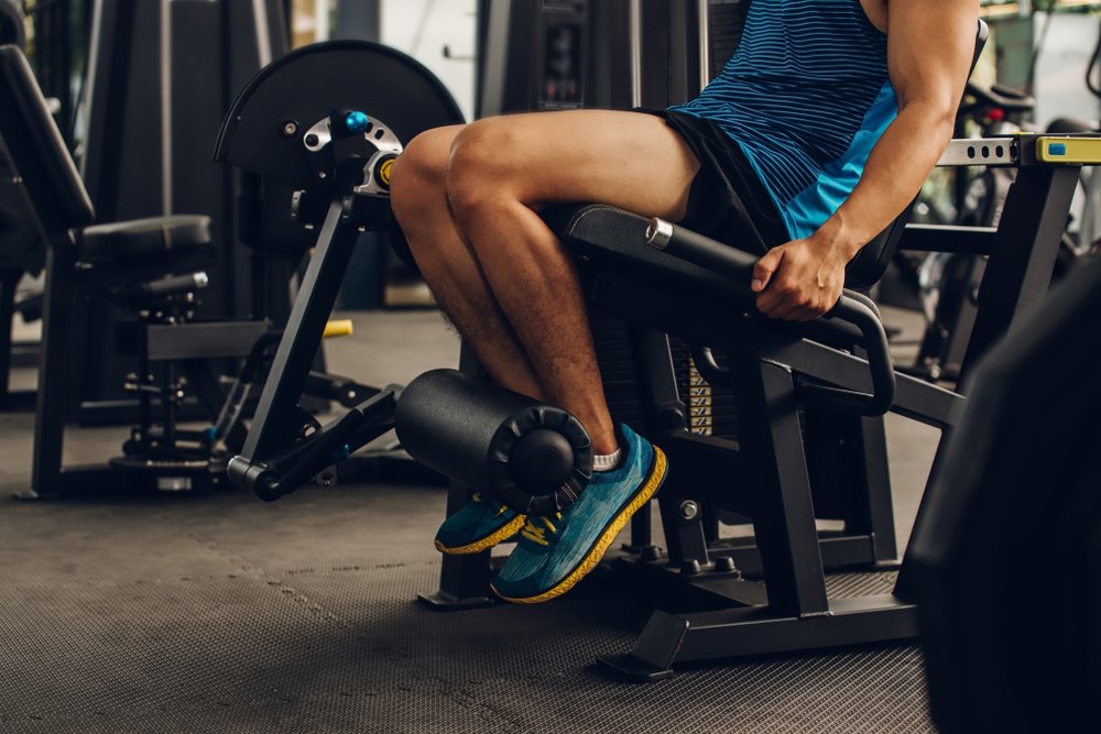 How To Do A Leg Curl The Protein Works 